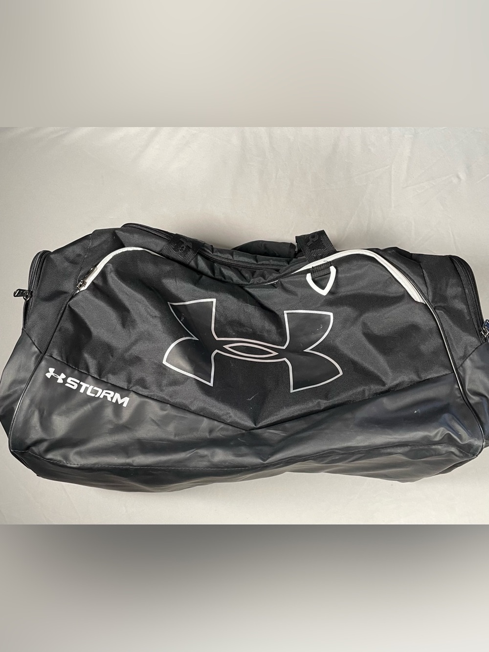 Under Armour Undeniable Medium 55L Duffle Bag Zip, Padded Strap, 3 Pocket